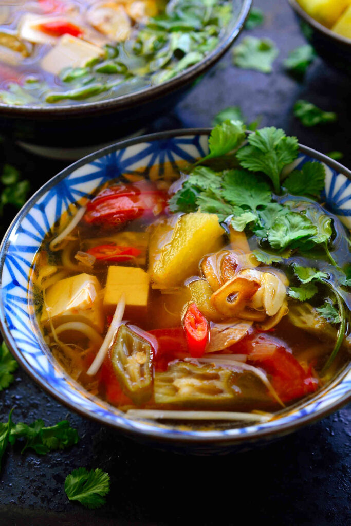 receta de sopa vegana vietnamita Canh Chua chay
